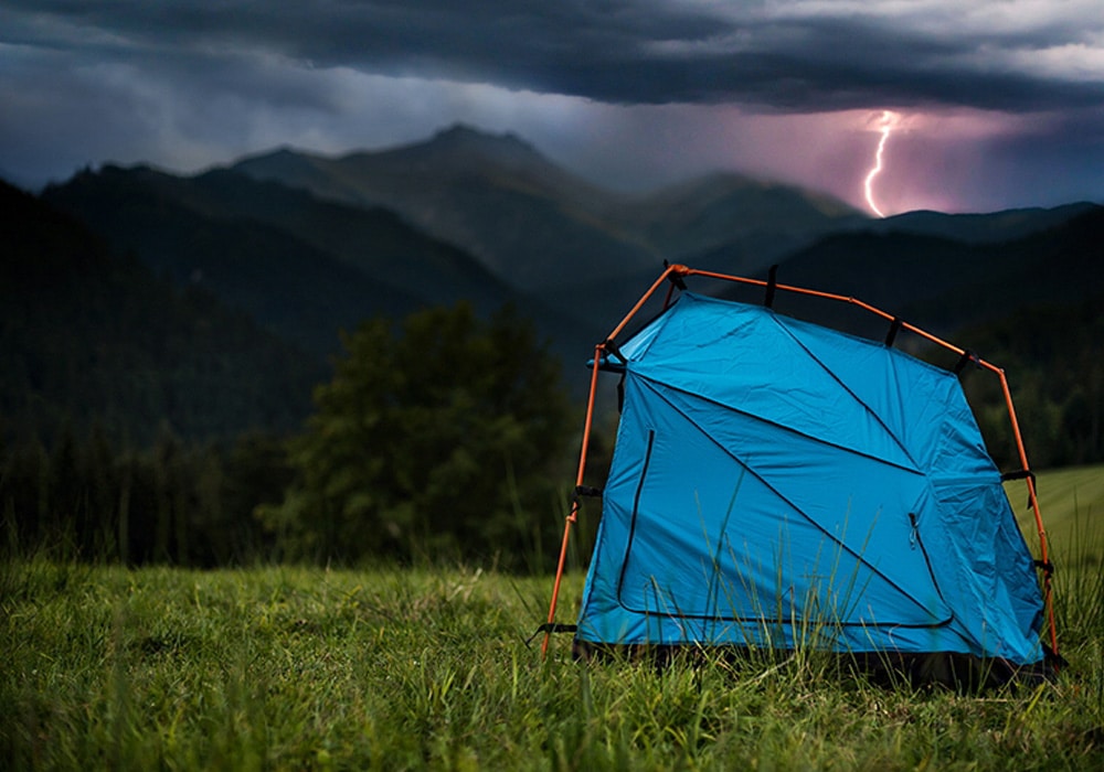 Lightning1 رعد و برق در کمپینگ