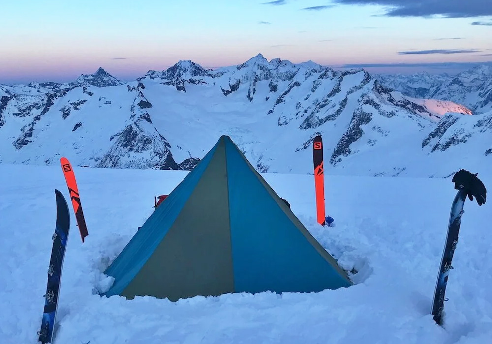 گرم نگه داشتن چادر در کمپ زمستانی