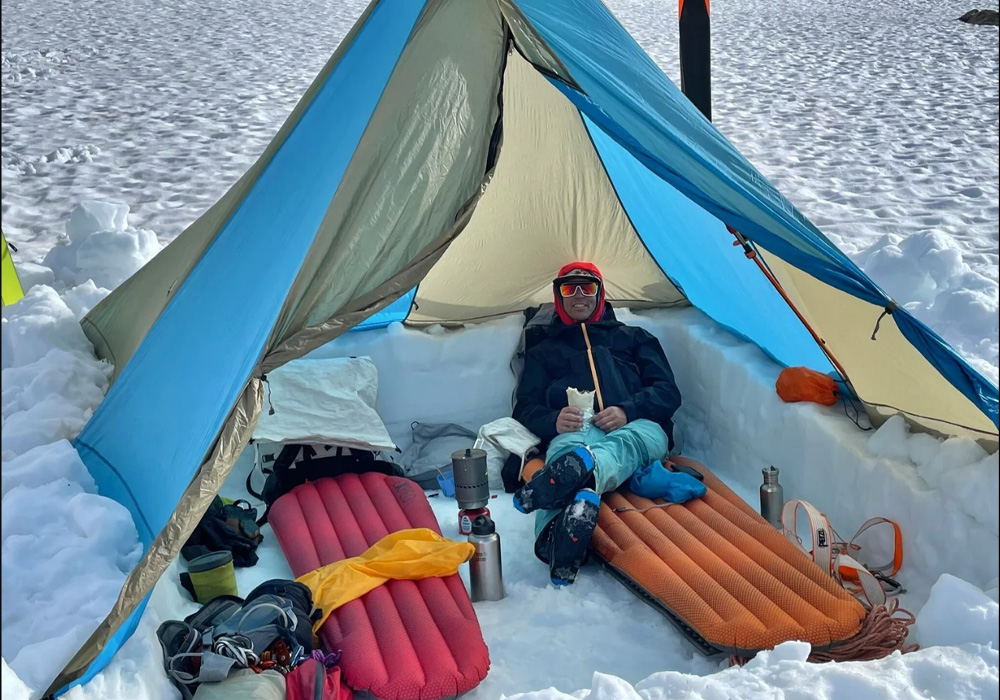 گرم نگه داشتن چادر در کمپ زمستانی